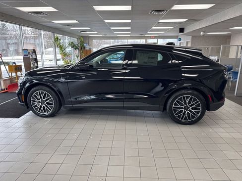 New 2025 Ford Mustang Mach-E Premium image 4