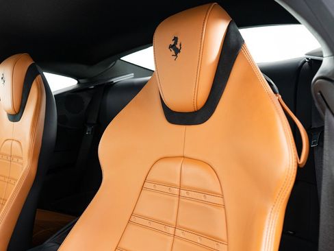 Used 2022 Ferrari Roma image 20