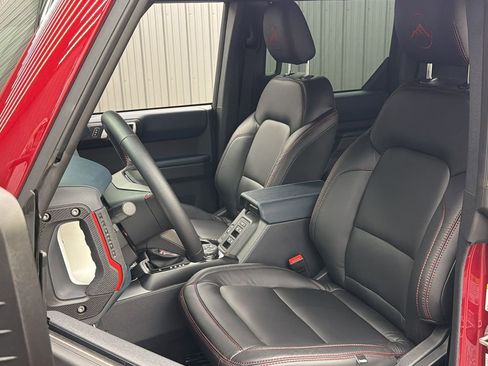 Used 2025 Ford Bronco Heritage Edition image 32