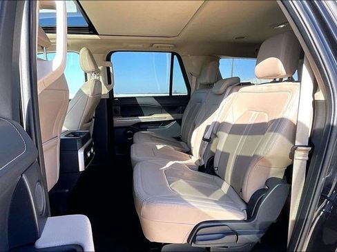 Used 2024 Ford Expedition Max Limited image 31