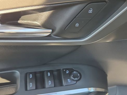 Used 2026 Chevrolet Traverse LT AWD/4WD image 31