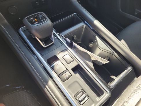 New 2026 Nissan Pathfinder SV image 10