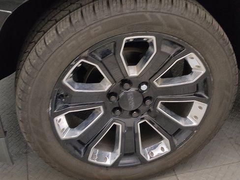 Used 2020 GMC Yukon Denali w/ Denali Ultimate Package AWD/4WD image 31