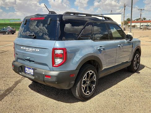 Used 2025 Ford Bronco Sport Outer Banks w/ Outer Banks Tech Package+ AWD/4WD image 3