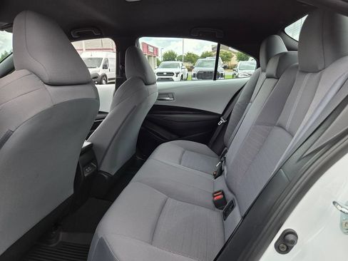 Certified 2025 Toyota Corolla SE FWD image 6
