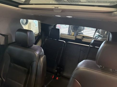 Certified 2020 Chevrolet Traverse Premier w/ Redline Edition AWD/4WD image 31