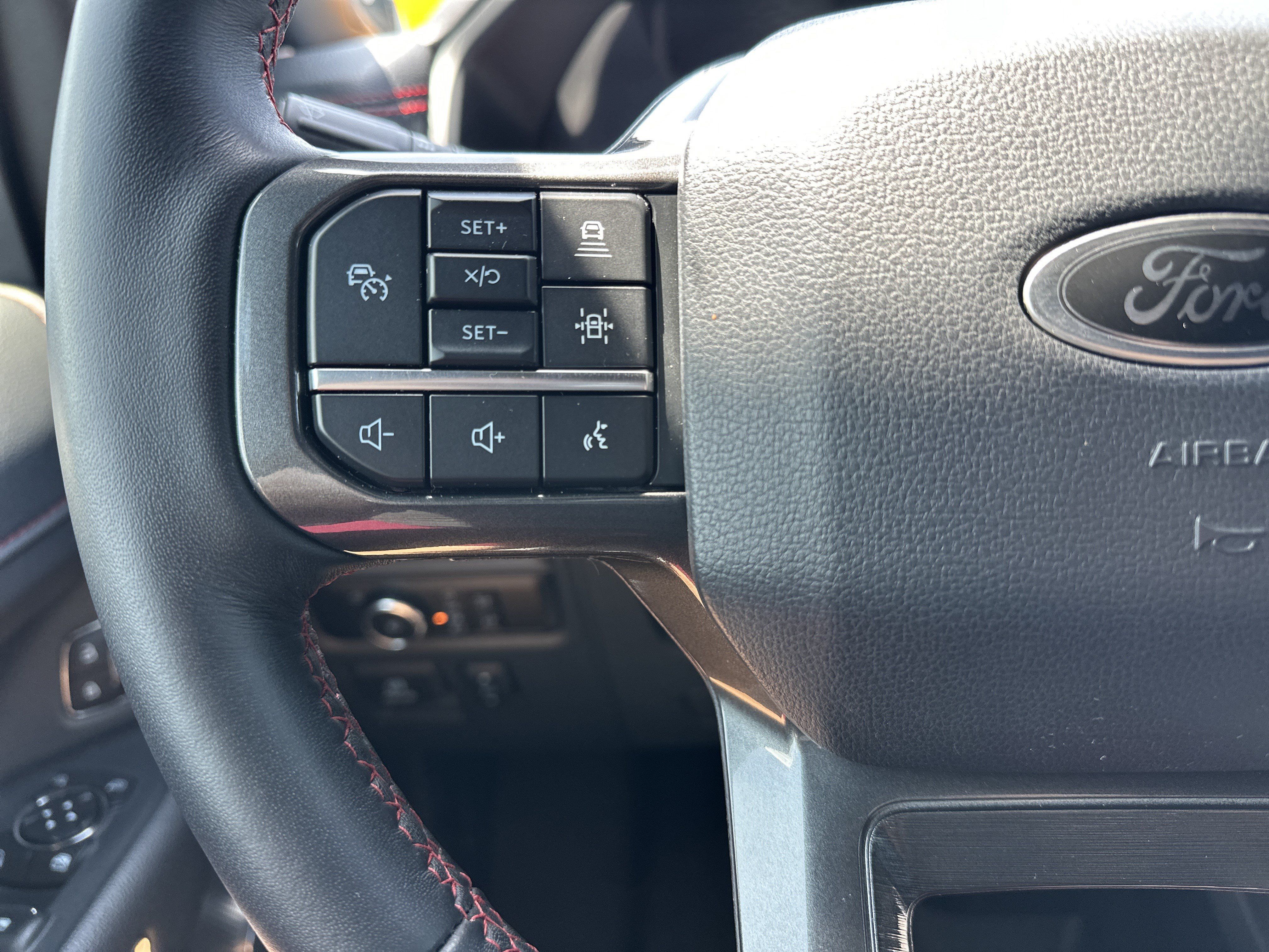 Used 2024 Ford Expedition Limited RWD image 20