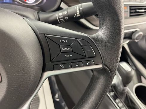 Used 2024 Nissan Altima 2.5 SV FWD image 21