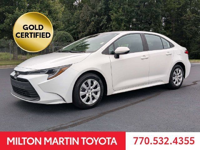 Used 2024 Toyota Corolla LE FWD image 5