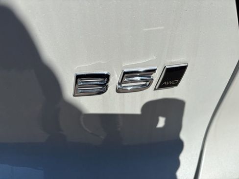 New 2026 Volvo XC40 B5 Plus w/ Protection Package Premier AWD/4WD image 9