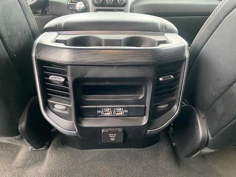 Used 2024 RAM 1500 Laramie image 31