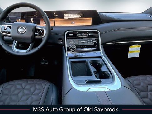 New 2026 Nissan Armada Platinum image 5