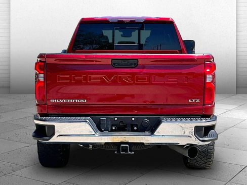 Used 2024 Chevrolet Silverado 2500 LTZ w/ LTZ Premium Package AWD/4WD image 3