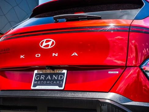 Used 2024 Hyundai Kona SEL AWD/4WD image 14