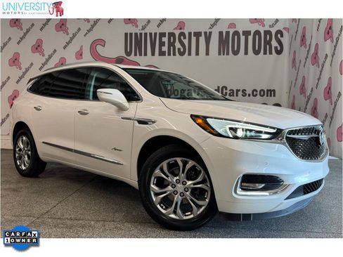 Used 2021 Buick Enclave Avenir w/ Avenir Technology Package FWD image 1