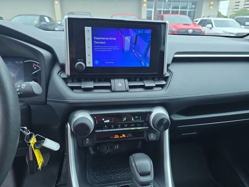 Used 2024 Toyota RAV4 LE FWD image 24