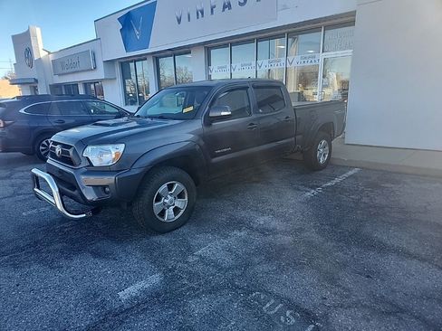 Used 2015 Toyota Tacoma 4x4 Double Cab image 7