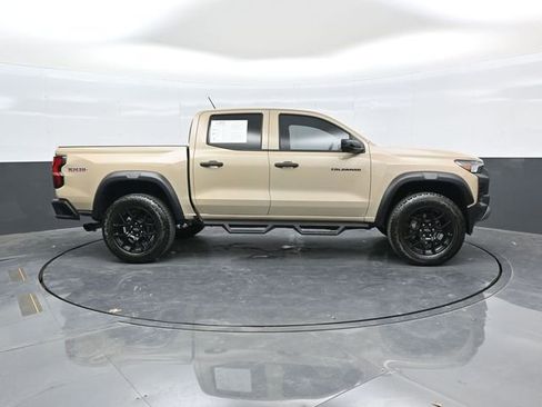 Used 2024 Chevrolet Colorado Trail Boss w/ LPO, Dark Essentials Package AWD/4WD image 8