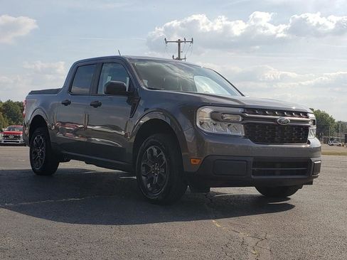 Used 2022 Ford Maverick XLT image 11