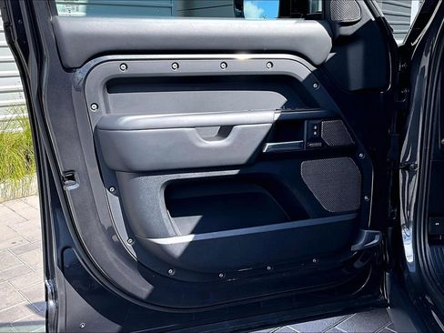 Used 2024 Land Rover Defender 110 Carpathian Edition image 23