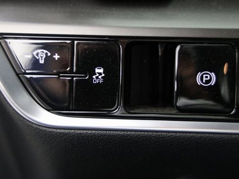 Used 2023 Kia Sportage EX image 12