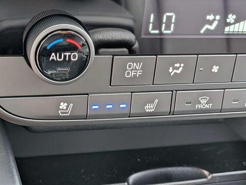 Used 2026 Subaru Outback Touring XT AWD/4WD image 22