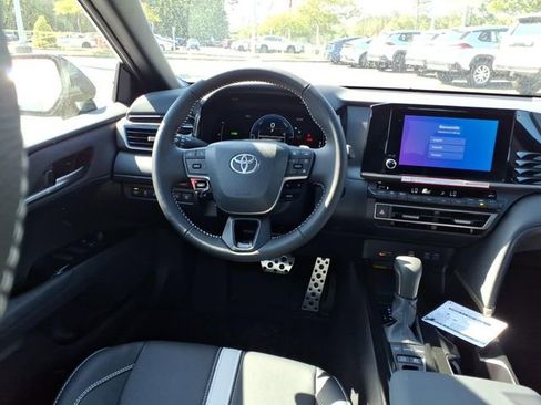 New 2026 Toyota Camry SE FWD image 10