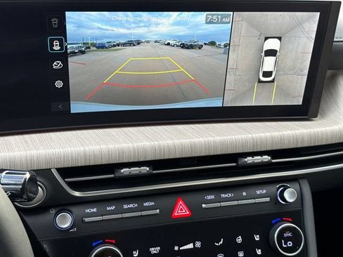 Used 2025 Hyundai Sonata Limited FWD image 25