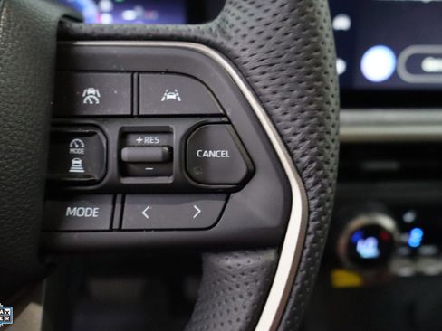 Used 2024 Toyota Tacoma Trailhunter image 17