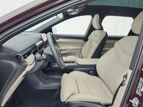 New 2025 Volvo EX90 Ultra image 19