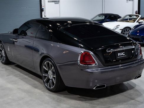 Used 2017 Rolls-Royce Wraith RWD image 4