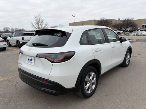 Certified 2023 Honda HR-V LX image 5