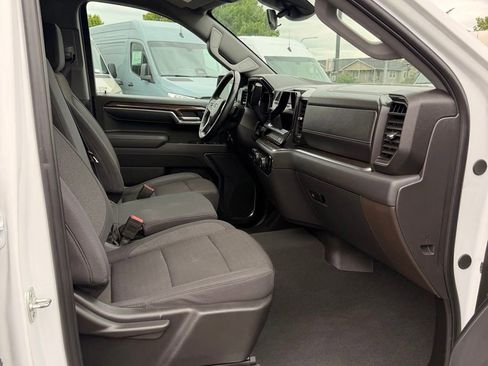 Used 2025 Chevrolet Silverado 1500 LT Trail Boss w/ Protection Package AWD/4WD image 28