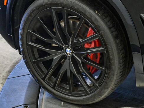 Certified 2025 BMW X5 xDrive40i w/ M Sport Package image 10