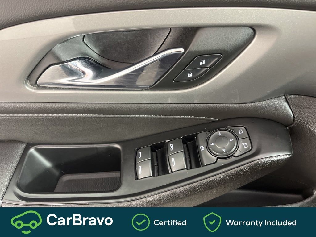 Used 2023 Chevrolet Traverse LT AWD/4WD image 23