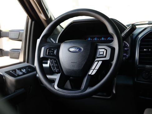 Used 2019 Ford F250 XLT w/ Snow Plow Prep Package AWD/4WD image 31