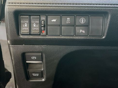 Used 2023 Honda Odyssey Elite image 10