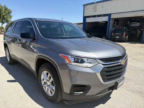 Used 2020 Chevrolet Traverse LS FWD image 7