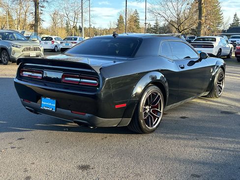 Used 2019 Dodge Challenger SRT Hellcat image 5
