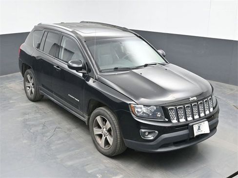 Used 2016 Jeep Compass High Altitude image 19