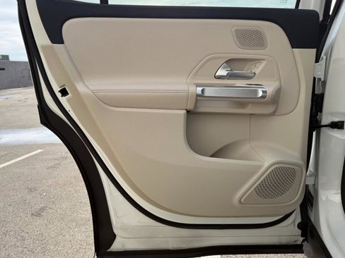 Used 2024 Mercedes-Benz EQB 250+ w/ Winter Package image 20