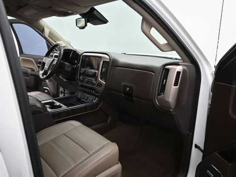 Used 2015 GMC Sierra 2500 Denali w/ Duramax Plus Package AWD/4WD image 21