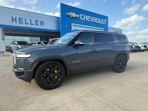 Used 2023 Rivian R1S Adventure AWD/4WD image 3
