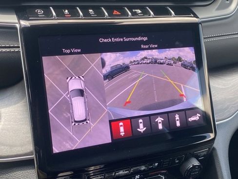 New 2025 Jeep Grand Cherokee L Limited w/ Luxury Tech Group II image 23