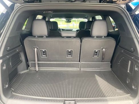 Used 2026 GMC Acadia AT4 w/ LPO, Floor Liner Package AWD/4WD image 29
