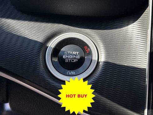 Used 2024 Jeep Grand Cherokee L Altitude AWD/4WD image 25