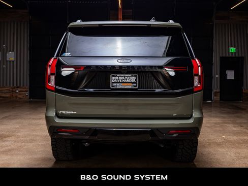 Used 2025 Ford Expedition Tremor image 8