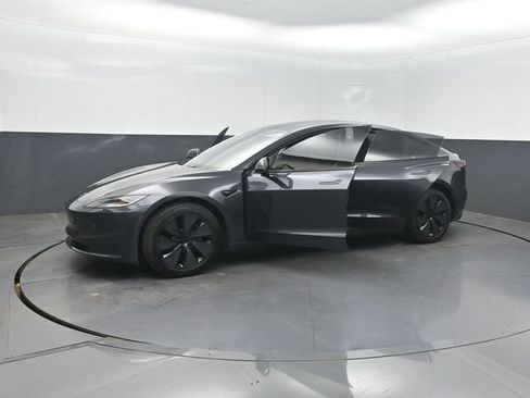 Used 2025 Tesla Model 3 RWD image 26