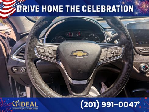 Used 2019 Chevrolet Malibu LT FWD image 19