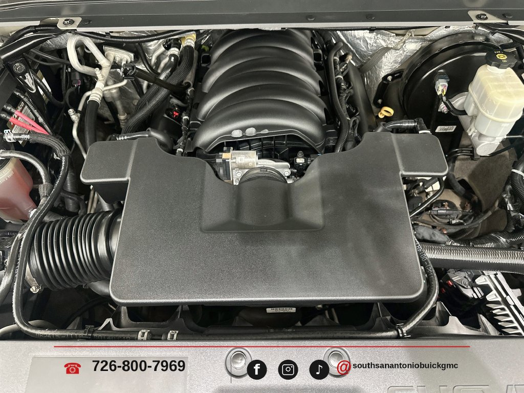 Used 2015 Chevrolet Tahoe LT AWD/4WD image 32